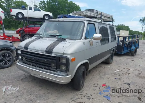 1989 Chevrolet G20 from USA, damaged, VIN 1GBEG25H3K7151232